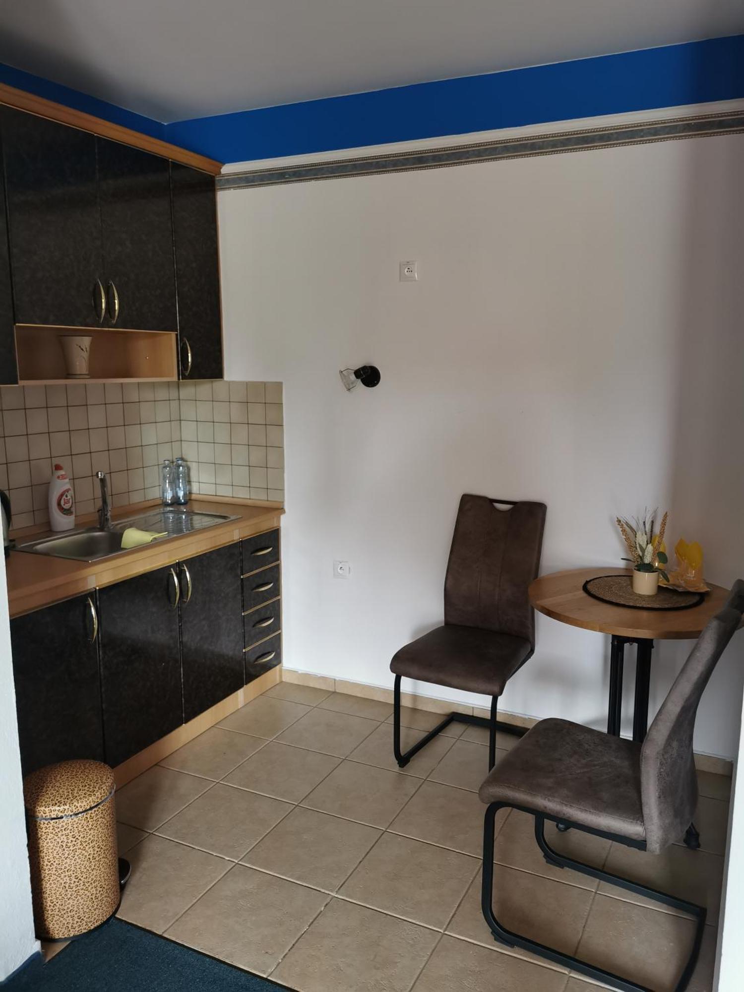 Hotel Diana Nové Mesto nad Váhom Quarto foto